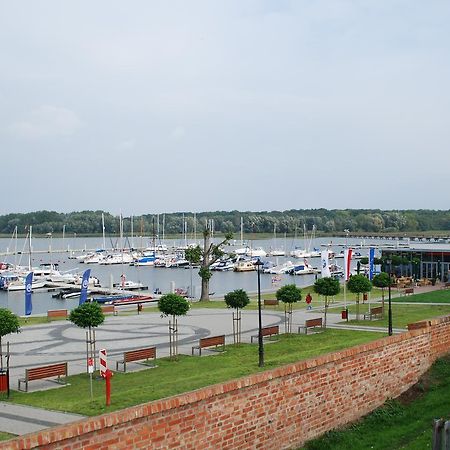 Mieszko II Hotel Kamien Pomorski Exterior photo